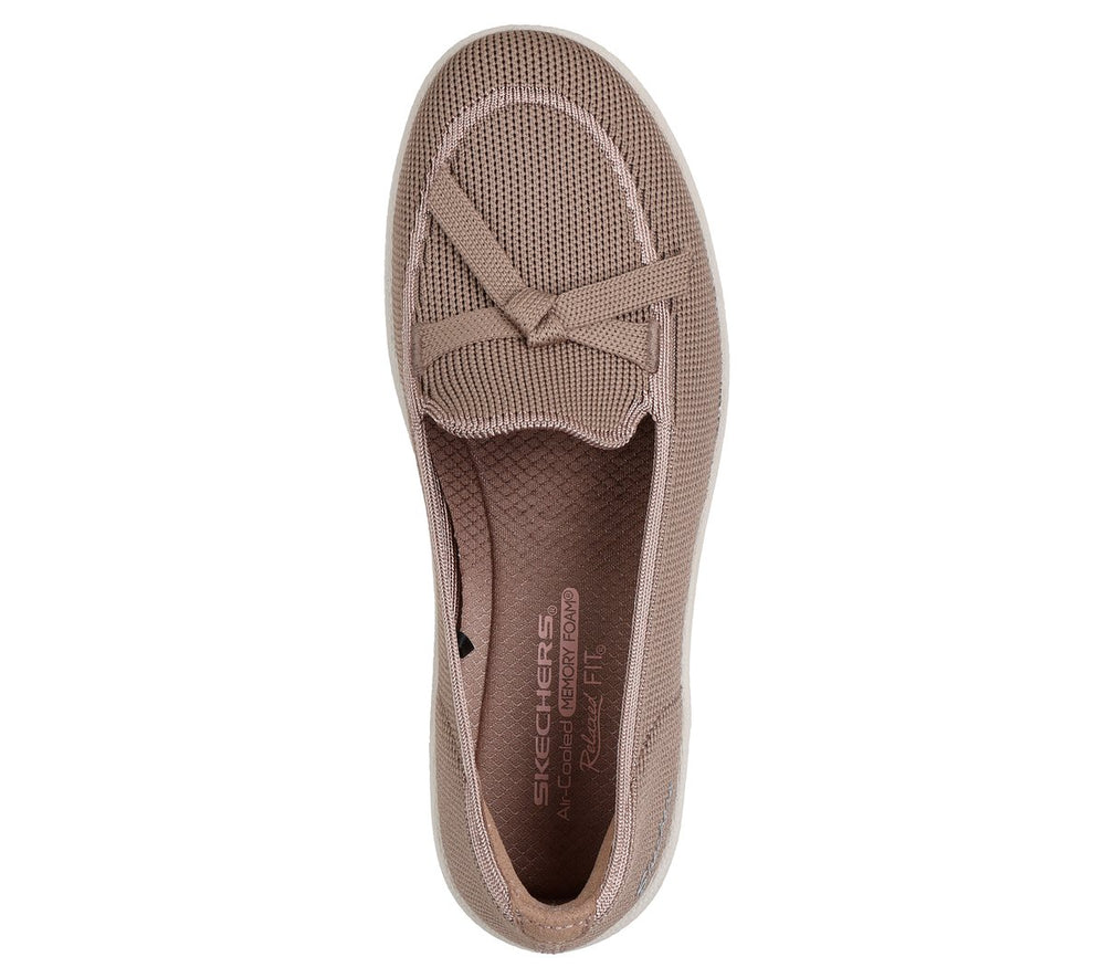 Relaxed Fit: Parallel Lite - Soaring Softly | Skechers US