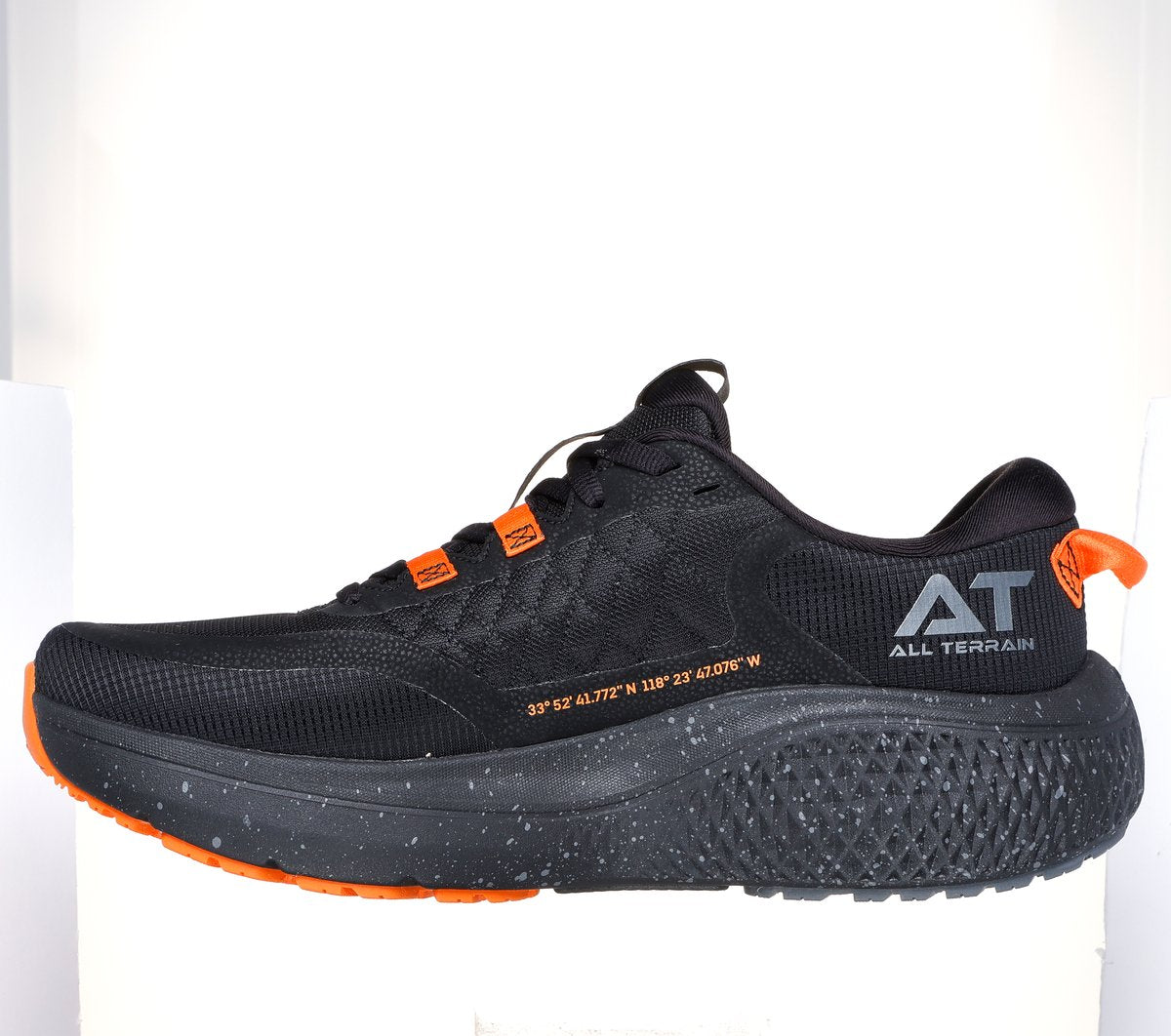 GO RUN Supersonic Max A/T | Skechers discount